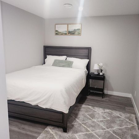 Fabulous And Cozy Guest Suite Calgary Luaran gambar